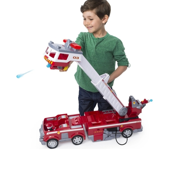 Marshall's Ultimate Rescue Fire Truck - Picture 4 of 6